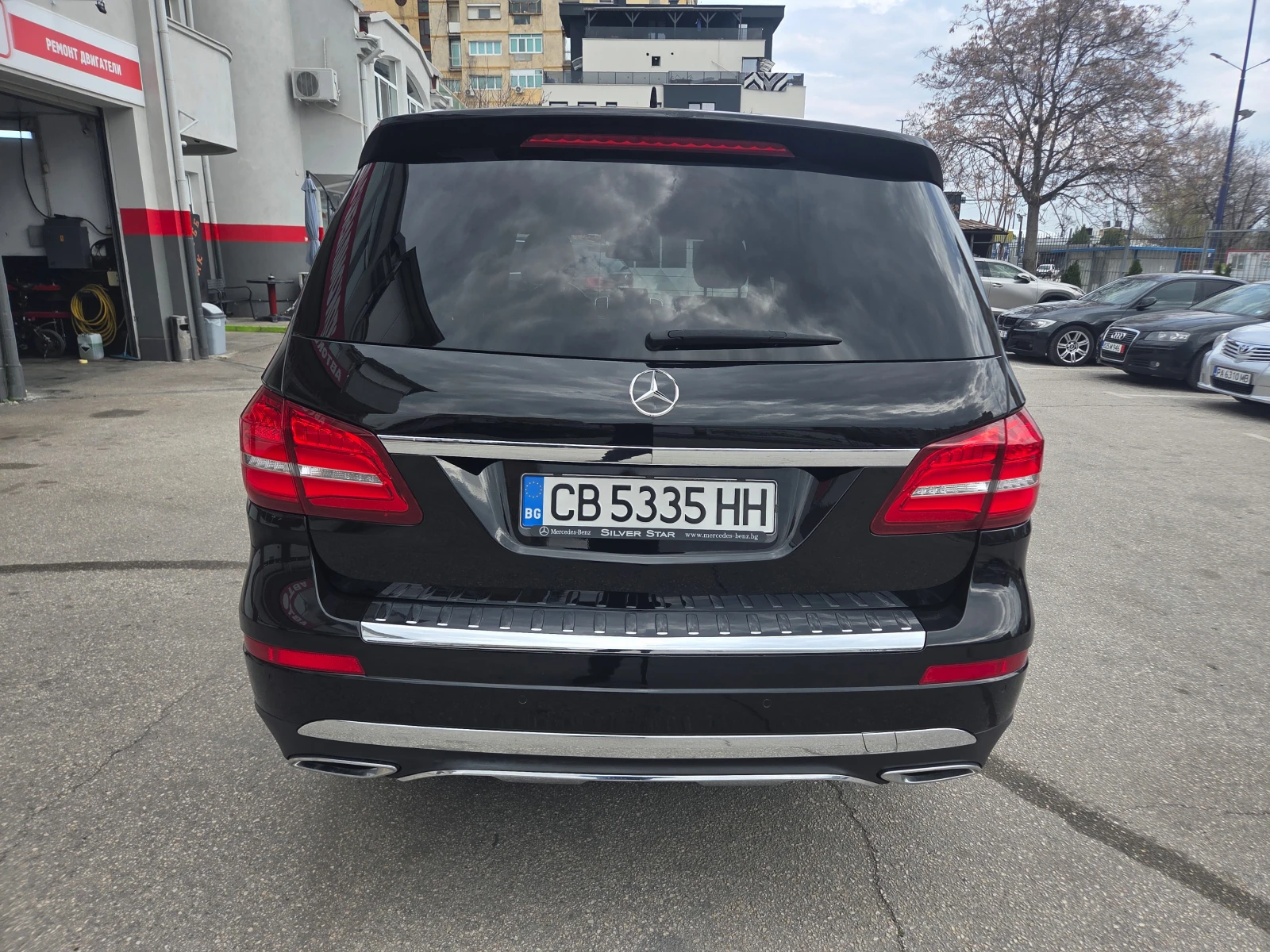 Mercedes-Benz GLS 350 CDI/4Matic/7 места/NAVI/Камера360, снимка 4 - Автомобили и джипове - 53986567