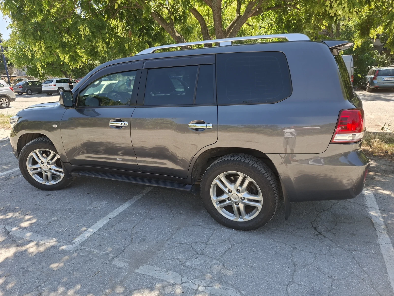 Toyota Land cruiser, снимка 2 - Автомобили и джипове - 55240361