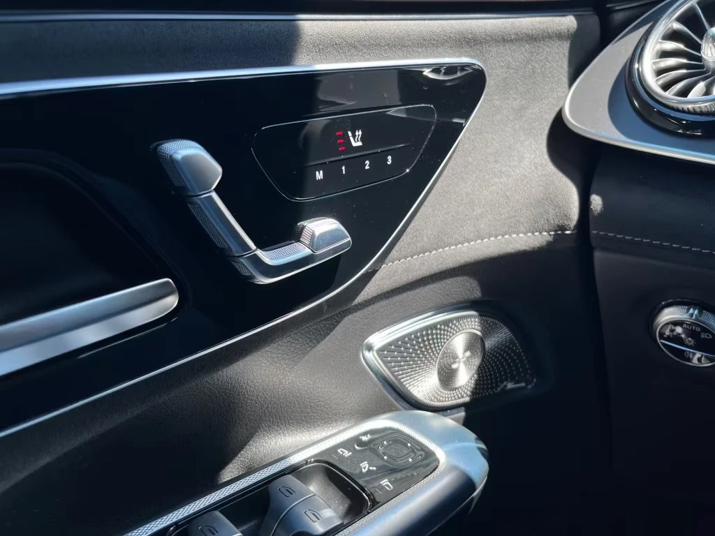 Mercedes-Benz EQE SUV 350 AMG/292H/PANO/360/HUD/BURM/MEMO/725z, снимка 13 - Автомобили и джипове - 55583803