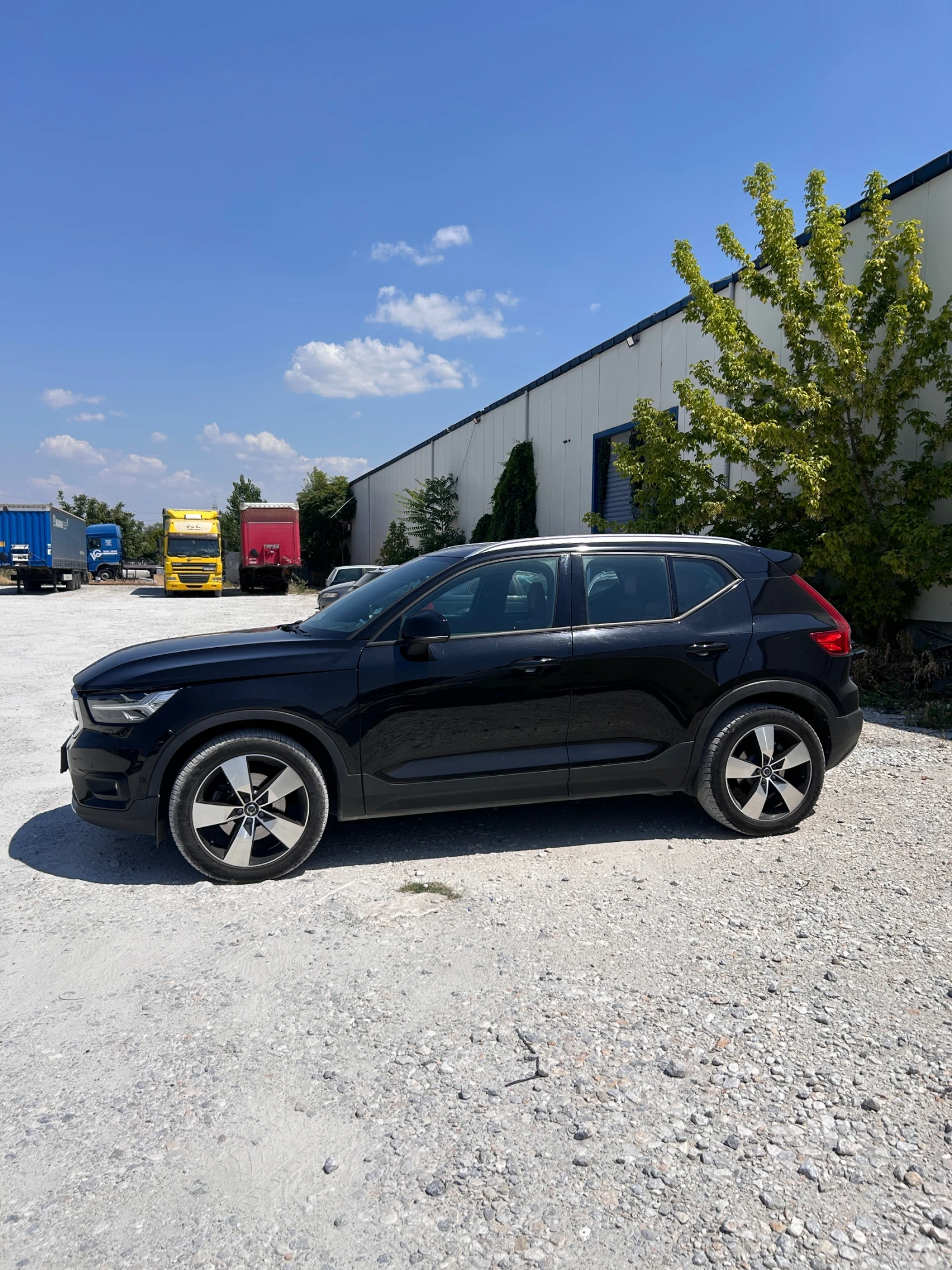 Volvo XC40 2.0L Turbo T5 ВКАРАНА ОТ ГЕРМАНИЯ, снимка 2 - Автомобили и джипове - 55767735