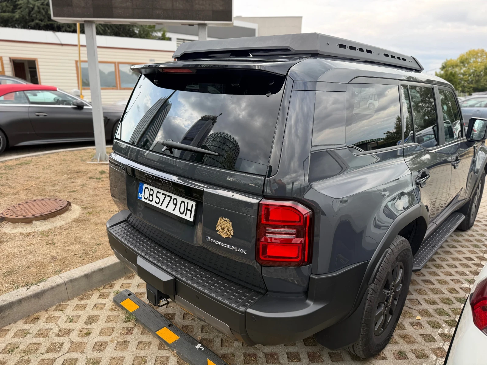 Toyota Land cruiser 250 бензин/електричество, снимка 4 - Автомобили и джипове - 56273067