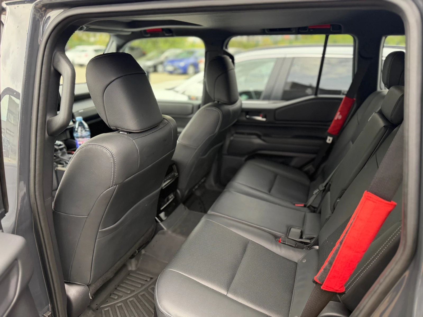 Toyota Land cruiser 250 бензин/електричество, снимка 6 - Автомобили и джипове - 56273067