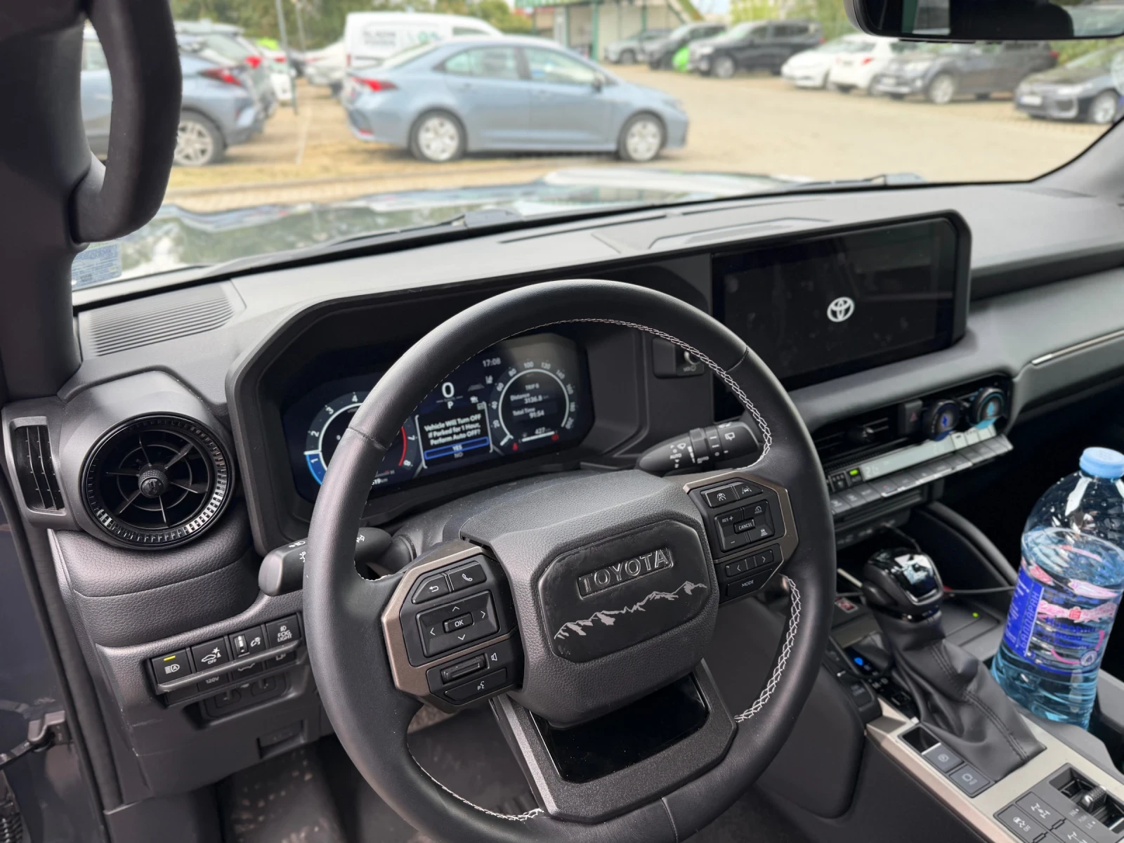 Toyota Land cruiser 250 бензин/електричество, снимка 11 - Автомобили и джипове - 56273067