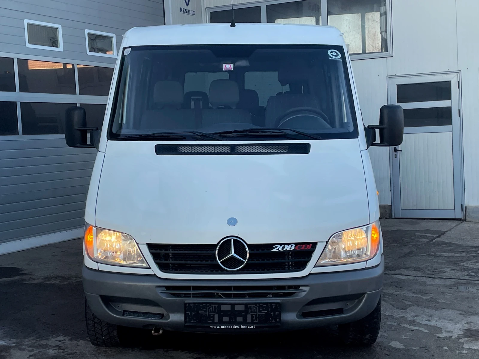 Mercedes-Benz Sprinter 208 2.2CDI* КЛИМА - изображение 2