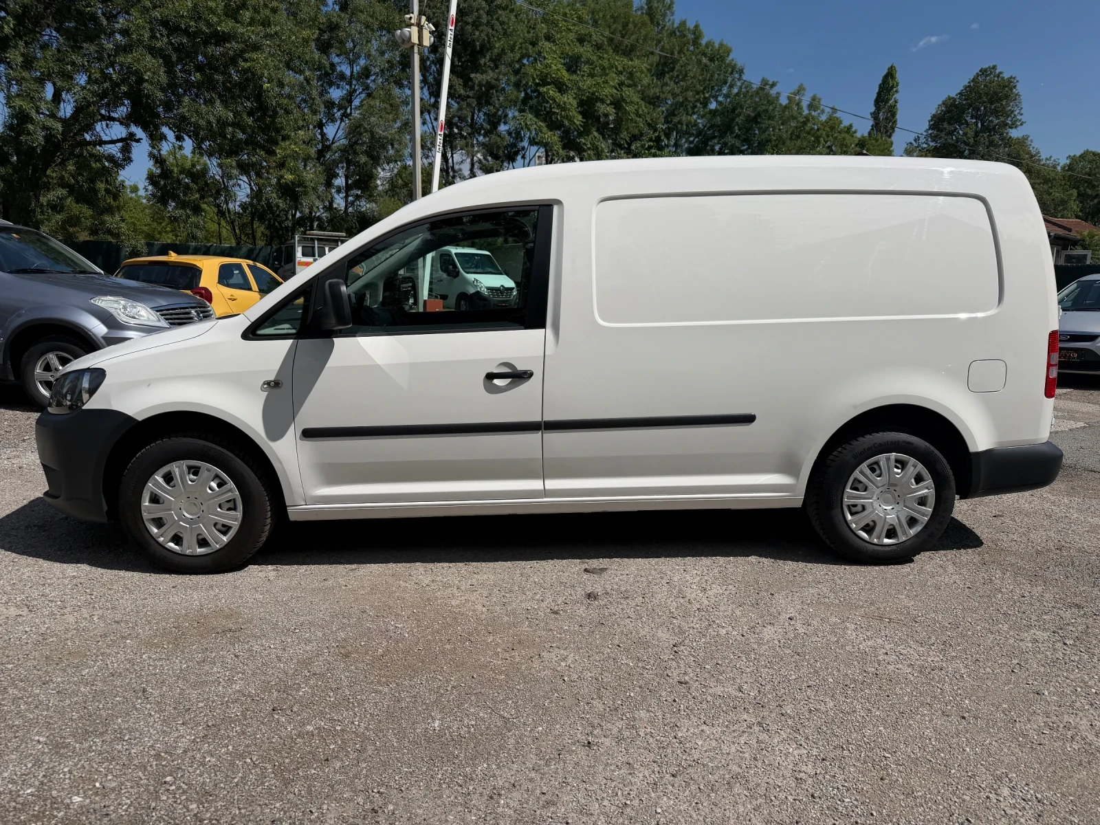 VW Caddy Maxi* 1.2TSI* Klima, снимка 6 - Бусове и автобуси - 53584338