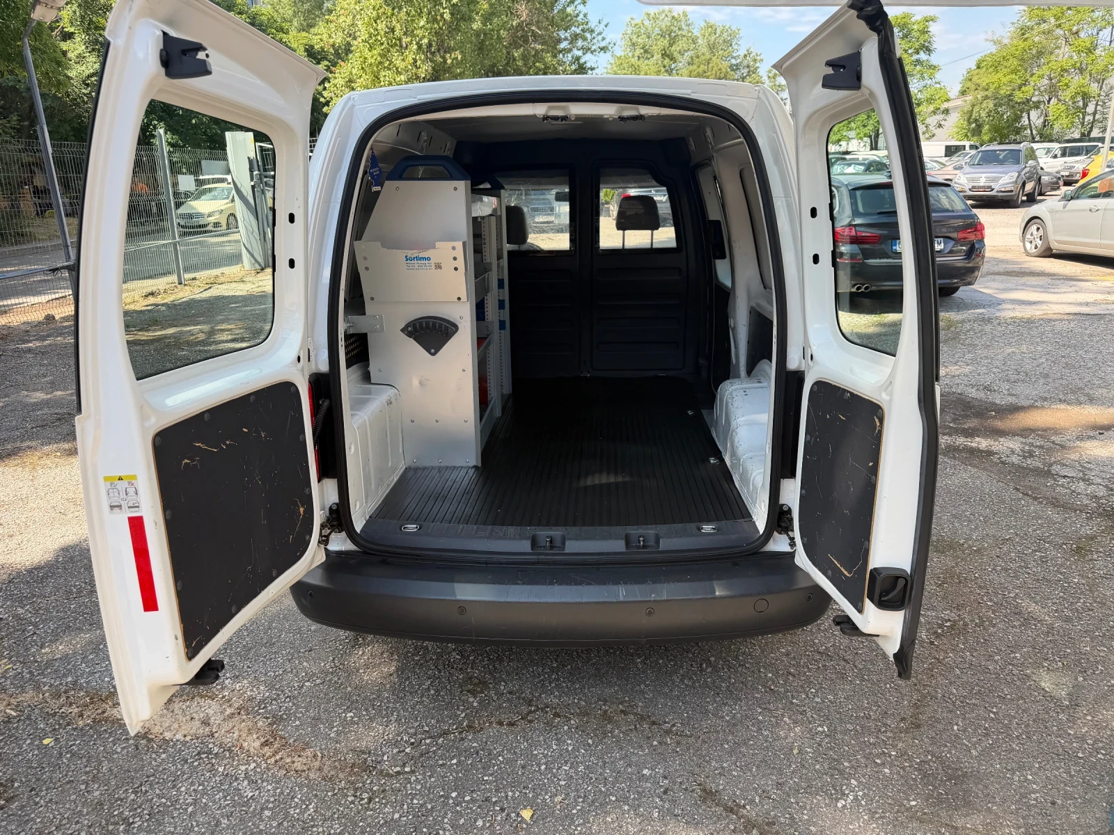 VW Caddy Maxi* 1.2TSI* Klima, снимка 13 - Бусове и автобуси - 53584338