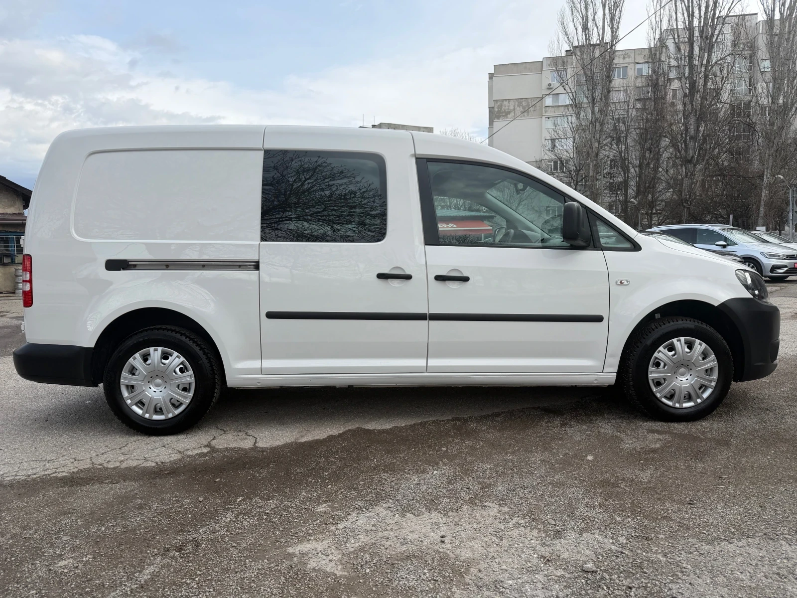 VW Caddy Maxi* 1.2TSI* Klima - изображение 5