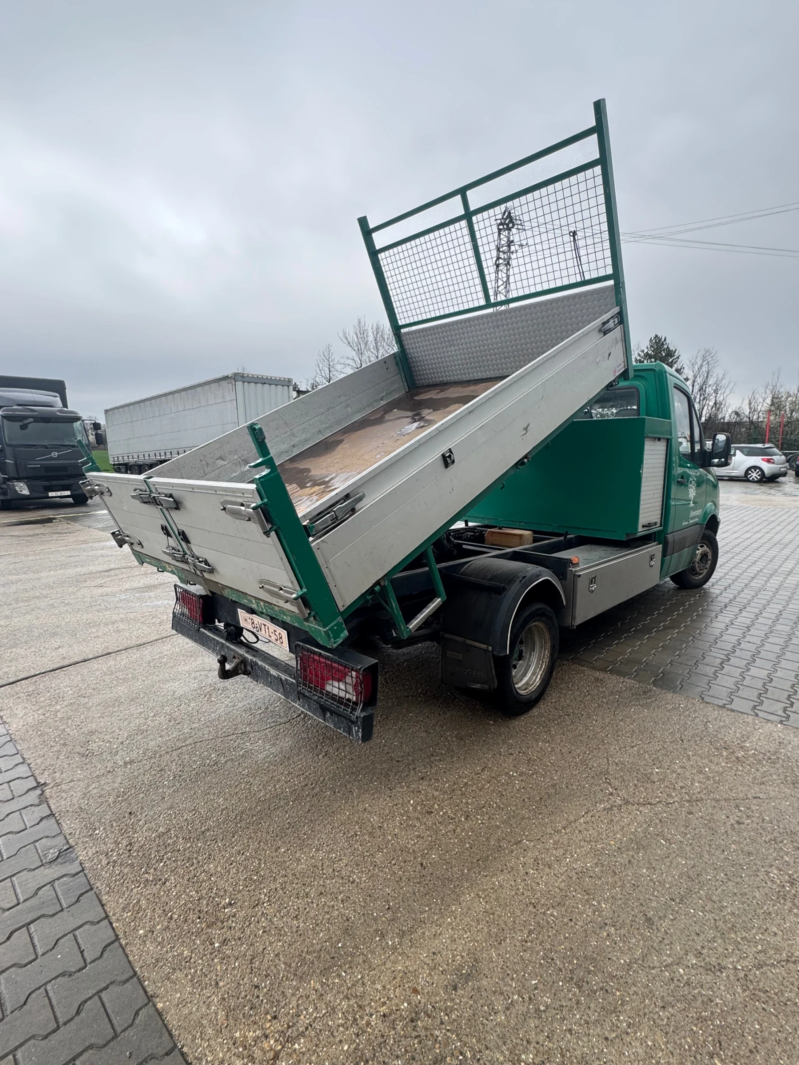 Mercedes-Benz Sprinter 511 2.2 CDI, снимка 7 - Бусове и автобуси - 54149100