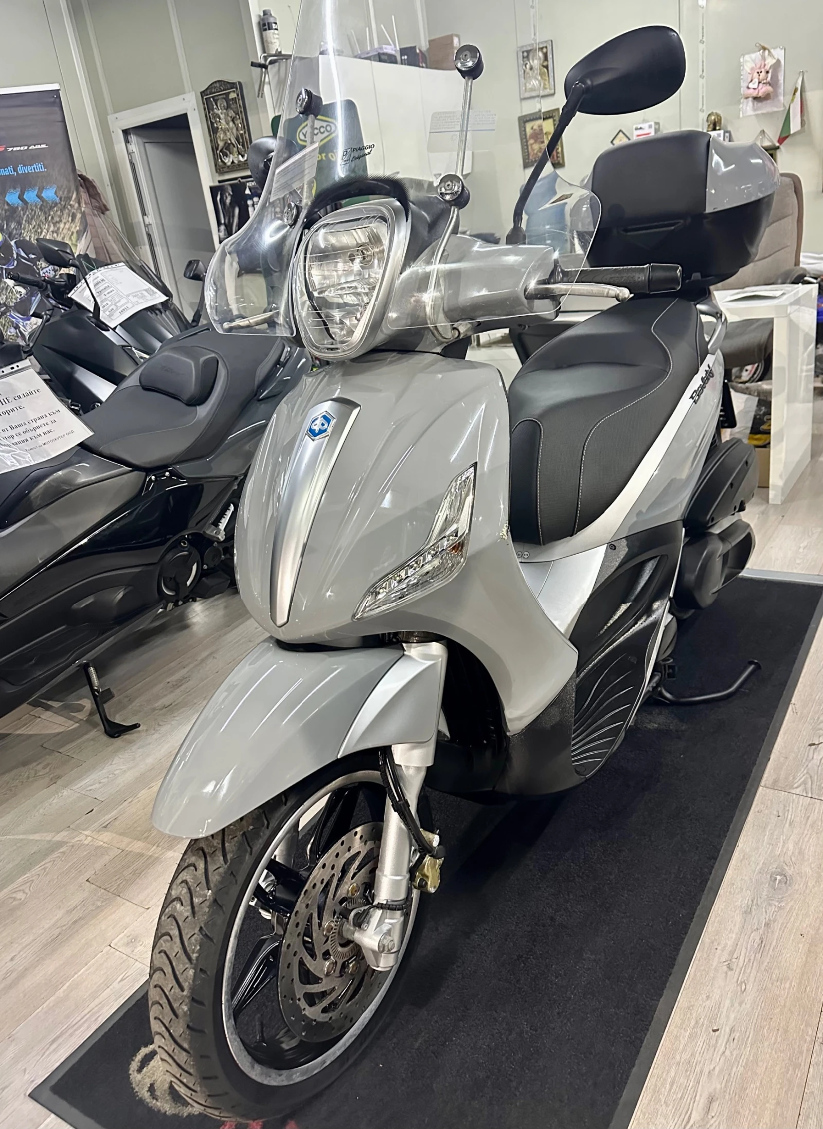 Piaggio Beverly 350i ABS/ASR/LED 2020г. - изображение 8