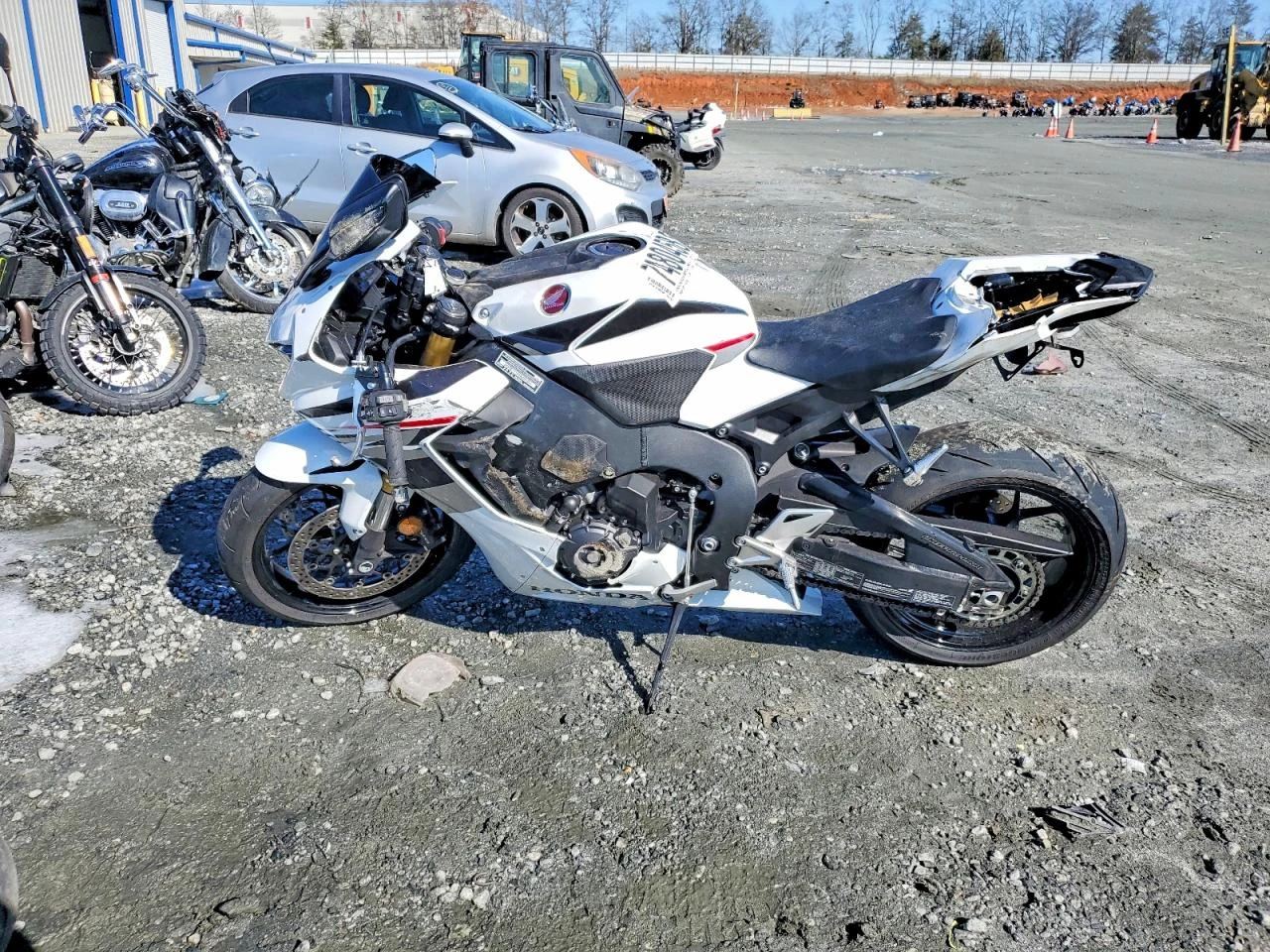 Honda Cbr 1000RR* YOSHIMURA, снимка 3 - Мотоциклети и мототехника - 54134558