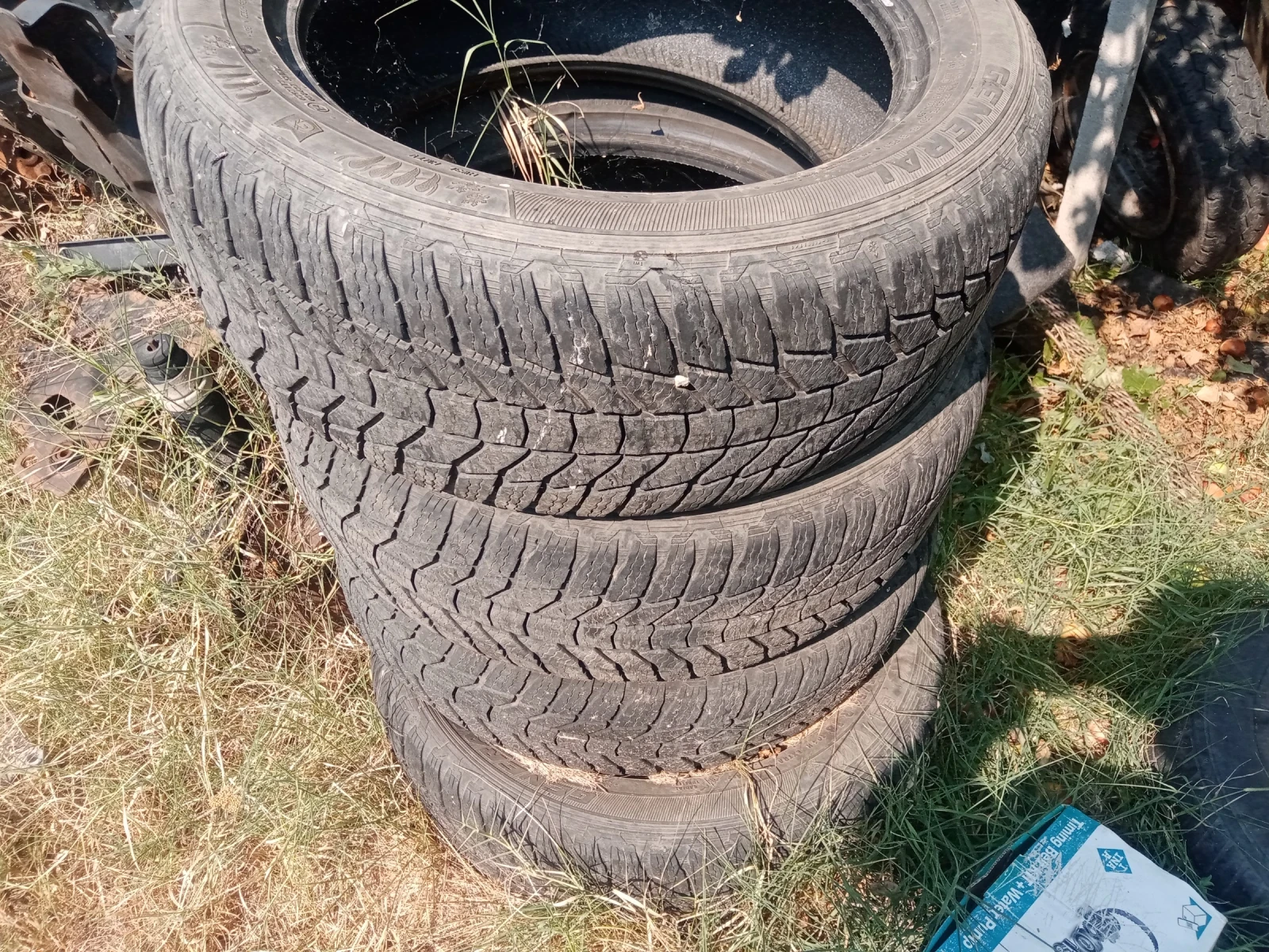 Гуми Зимни 235/55R18