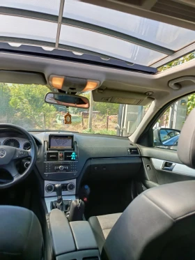 Mercedes-Benz C 320, снимка 4