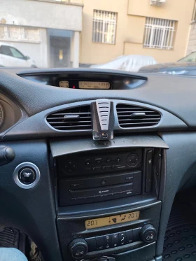 Renault Laguna - 1500 € / 2933.74 лв. - 19157963 8