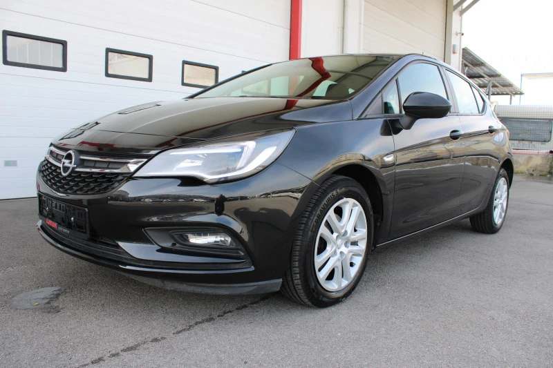 Opel Astra 1.4i, снимка 1 - Автомобили и джипове - 43814161