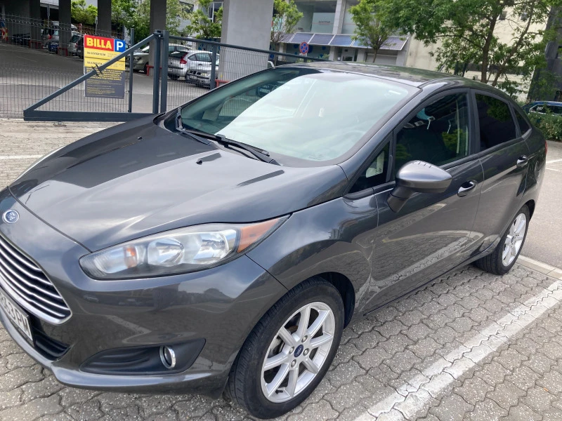 Ford Fiesta 1.6 седан, снимка 7 - Автомобили и джипове - 47587581