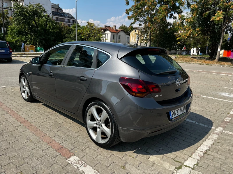 Opel Astra, снимка 2 - Автомобили и джипове - 47188687