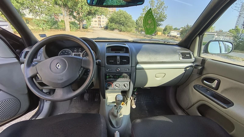 Renault Clio Мк2, снимка 10 - Автомобили и джипове - 47506488