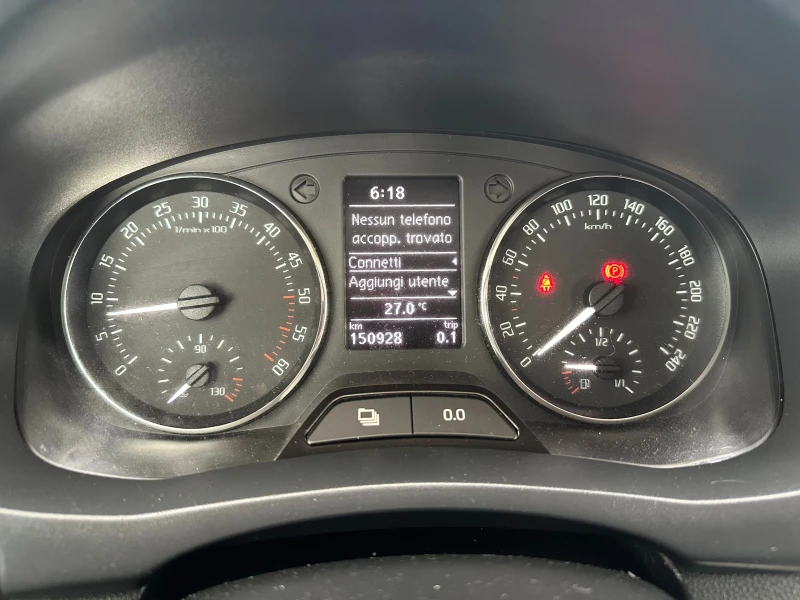 Skoda Fabia 1.6TDI Euro5B, снимка 11 - Автомобили и джипове - 51906129