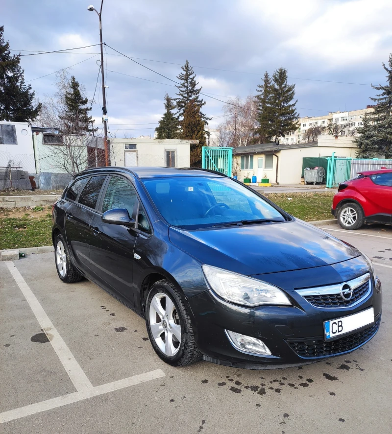 Opel Astra, снимка 1 - Автомобили и джипове - 49455277