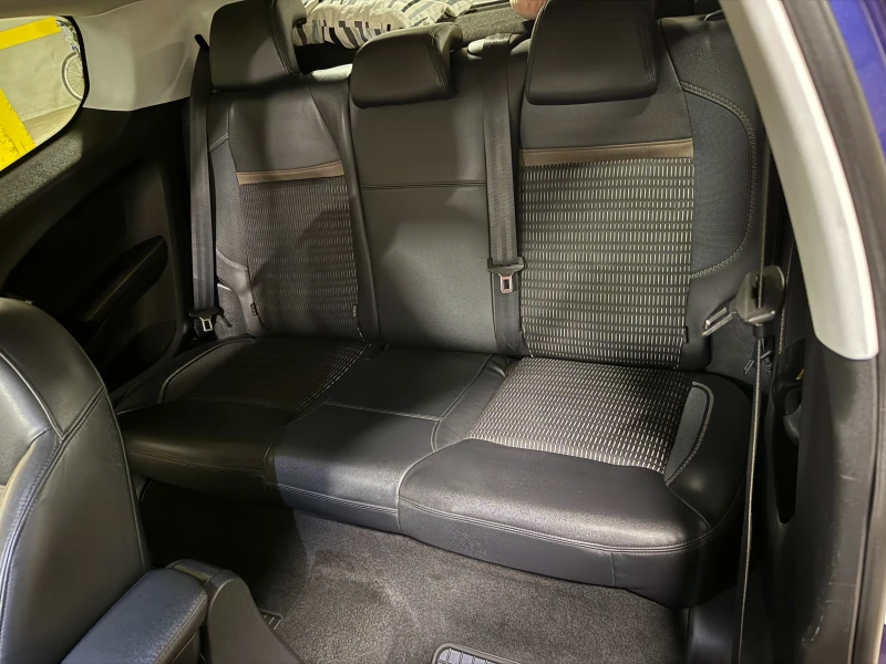 Peugeot 208 1.6 eHDi, снимка 11 - Автомобили и джипове - 52729712