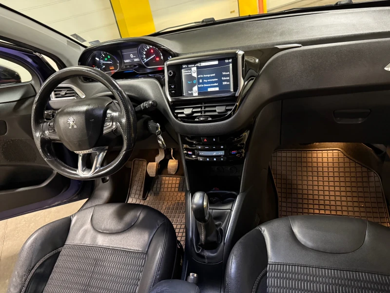 Peugeot 208 1.6 eHDi, снимка 9 - Автомобили и джипове - 52729712