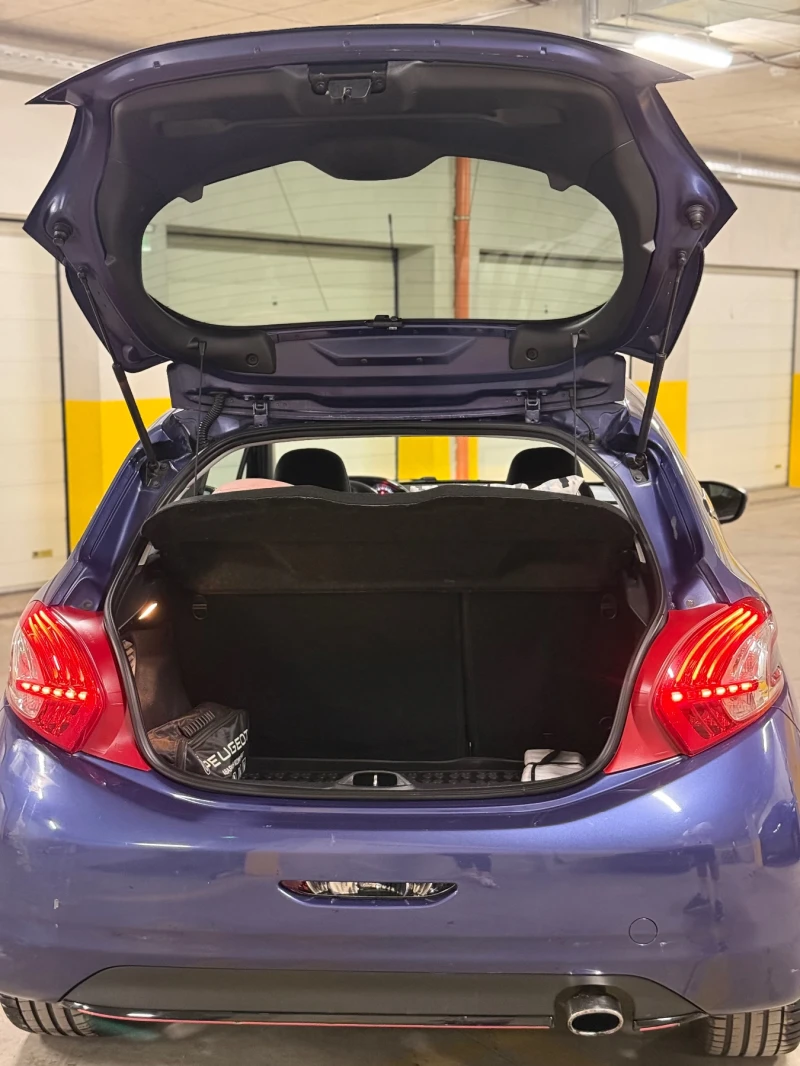 Peugeot 208 1.6 eHDi, снимка 7 - Автомобили и джипове - 52729712