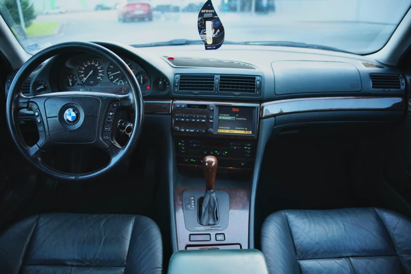 BMW 735, снимка 9 - Автомобили и джипове - 52472332