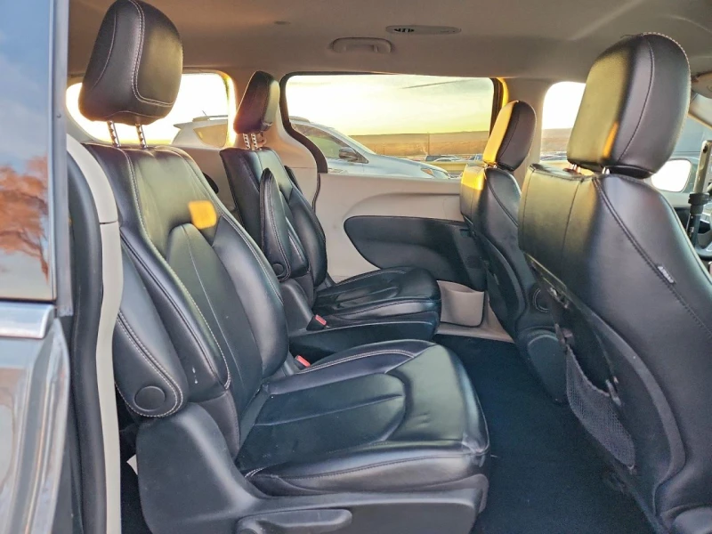 Chrysler Pacifica * TOURING L* PLUG-IN HYBRID* , снимка 11 - Автомобили и джипове - 53587205