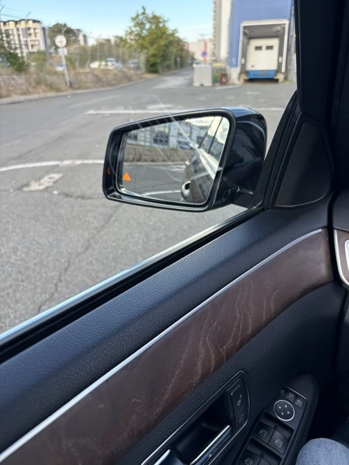 Mercedes-Benz E 220 9-G tronic, снимка 14 - Автомобили и джипове - 52158520