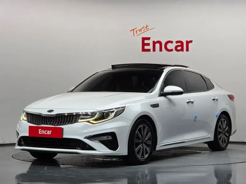 Kia K5 2.0 Prestige - САМО 30% АВАНС