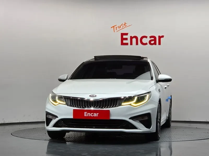 Kia K5 2.0 Prestige - САМО 30% АВАНС, снимка 3 - Автомобили и джипове - 55796073