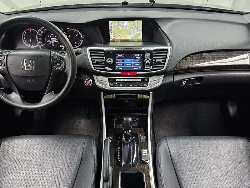 Honda Accord 2.4 9Th Generation, снимка 7 - Автомобили и джипове - 55841410