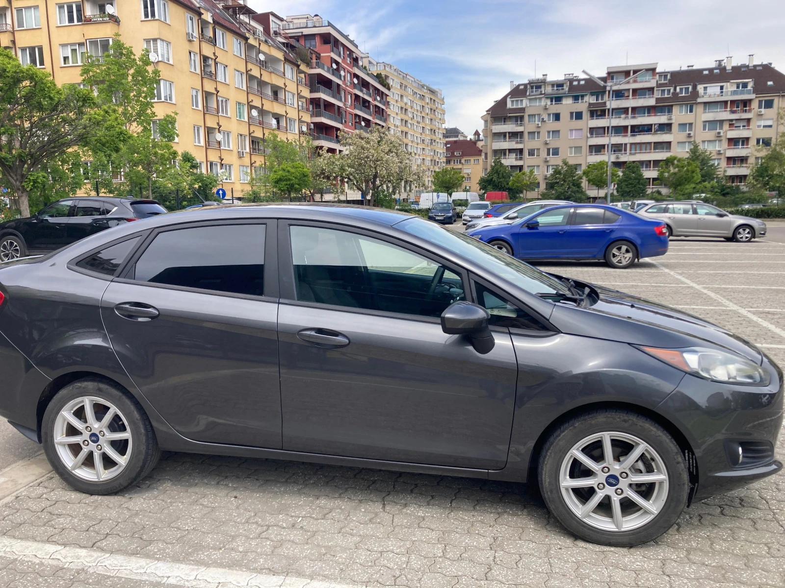 Ford Fiesta 1.6 седан - изображение 10