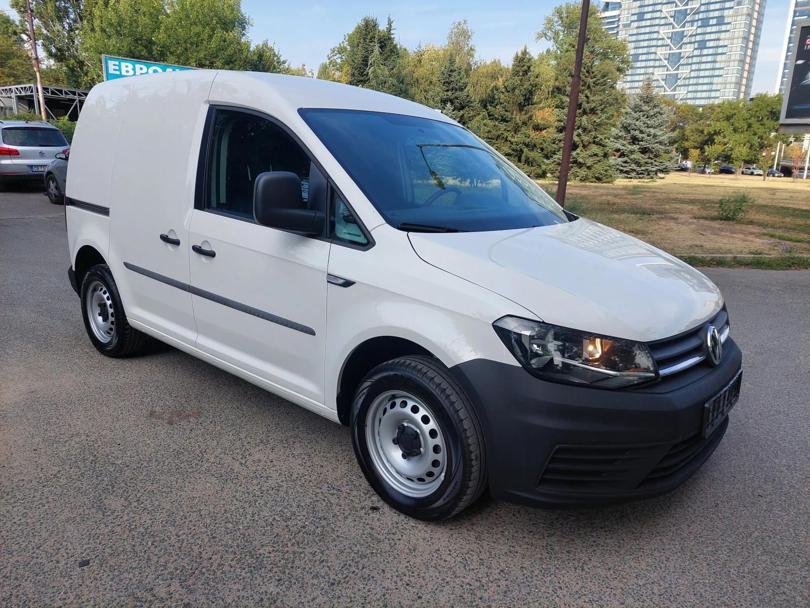 VW Caddy 2, 0TDI 102ps 87000km!!! - изображение 3