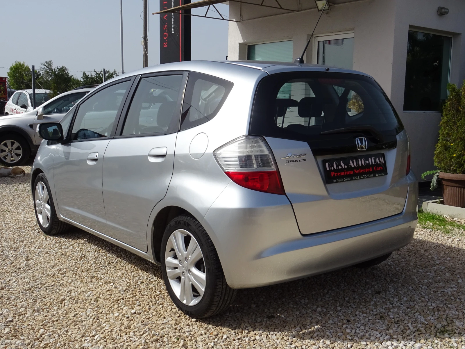 Honda Jazz 1.4 i-VTEC 99kc 5вр. Exclusive LE - изображение 3