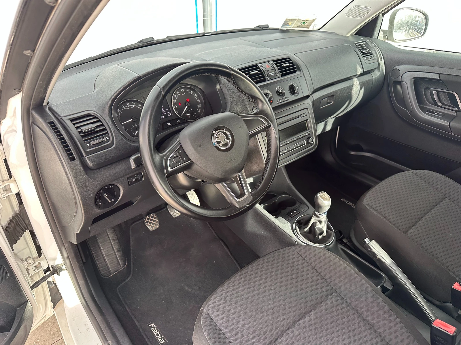 Skoda Fabia 1.6TDI Euro5B - изображение 8