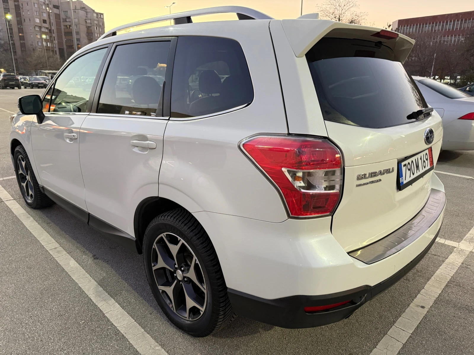 Subaru Forester 2.0XT - изображение 4