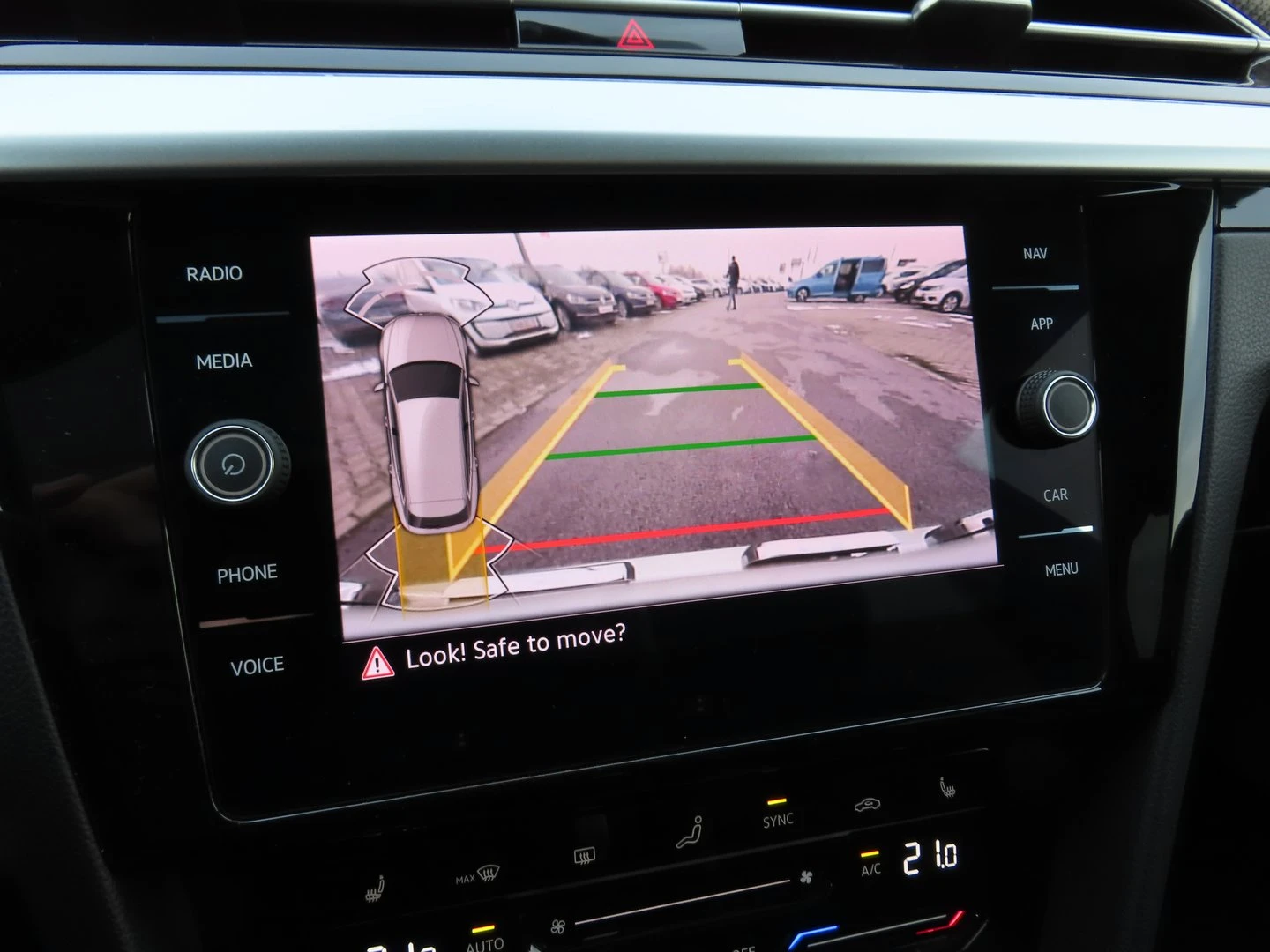 VW Arteon R-Line 2.0 TSI OPF 4MOTION DSG | Mobile.bg � ����������� 10