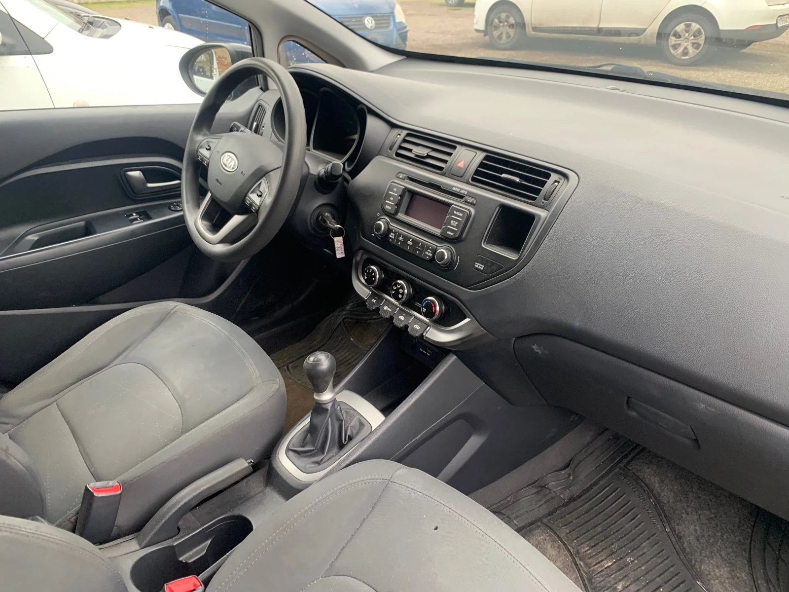 Kia Rio 1.3i - изображение 10