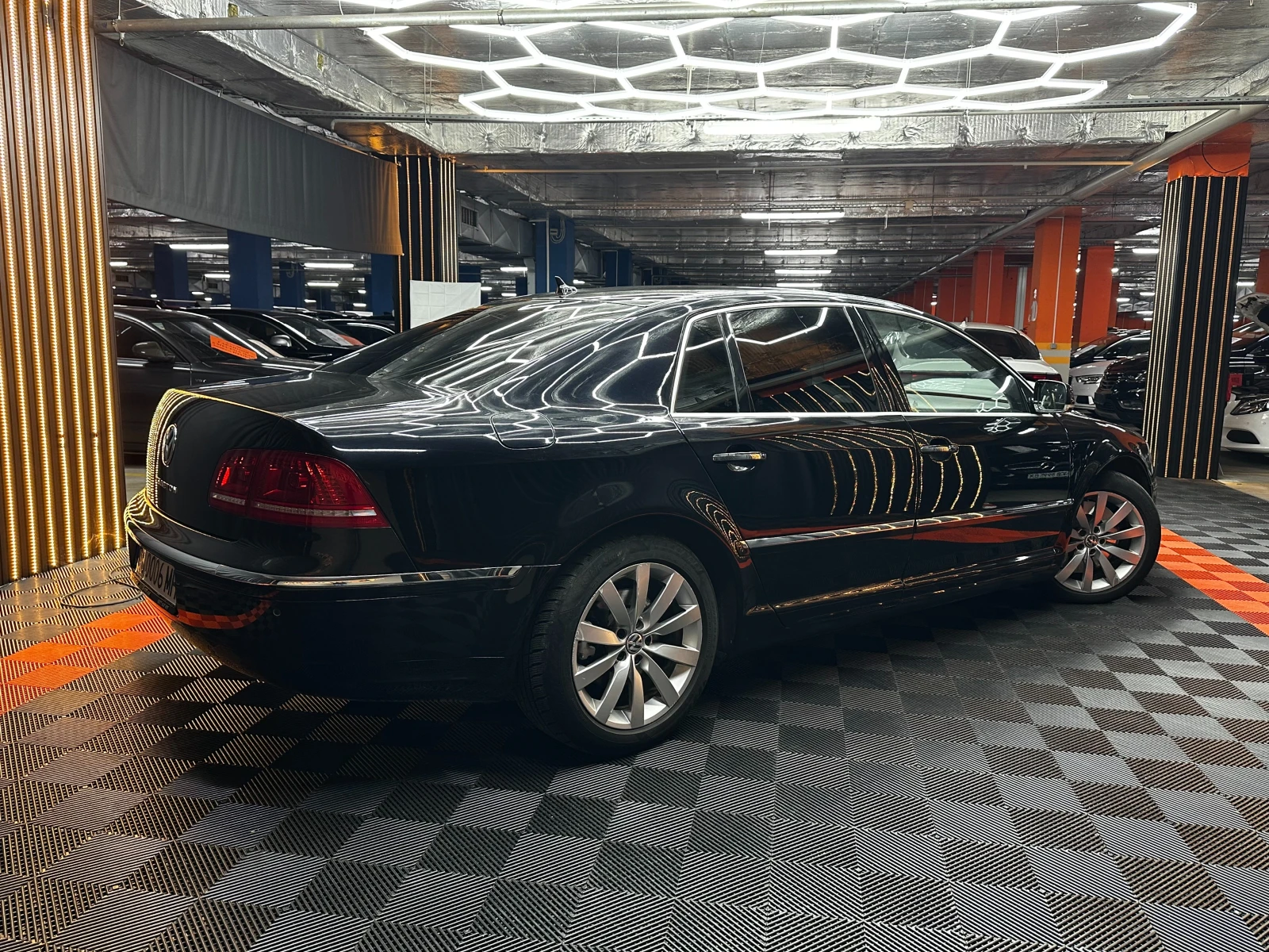 VW Phaeton 3.0tdi/4motion/БАРТЕР/ЛИЗИНГ/КОМЕНТАР, снимка 5 - Автомобили и джипове - 53391625