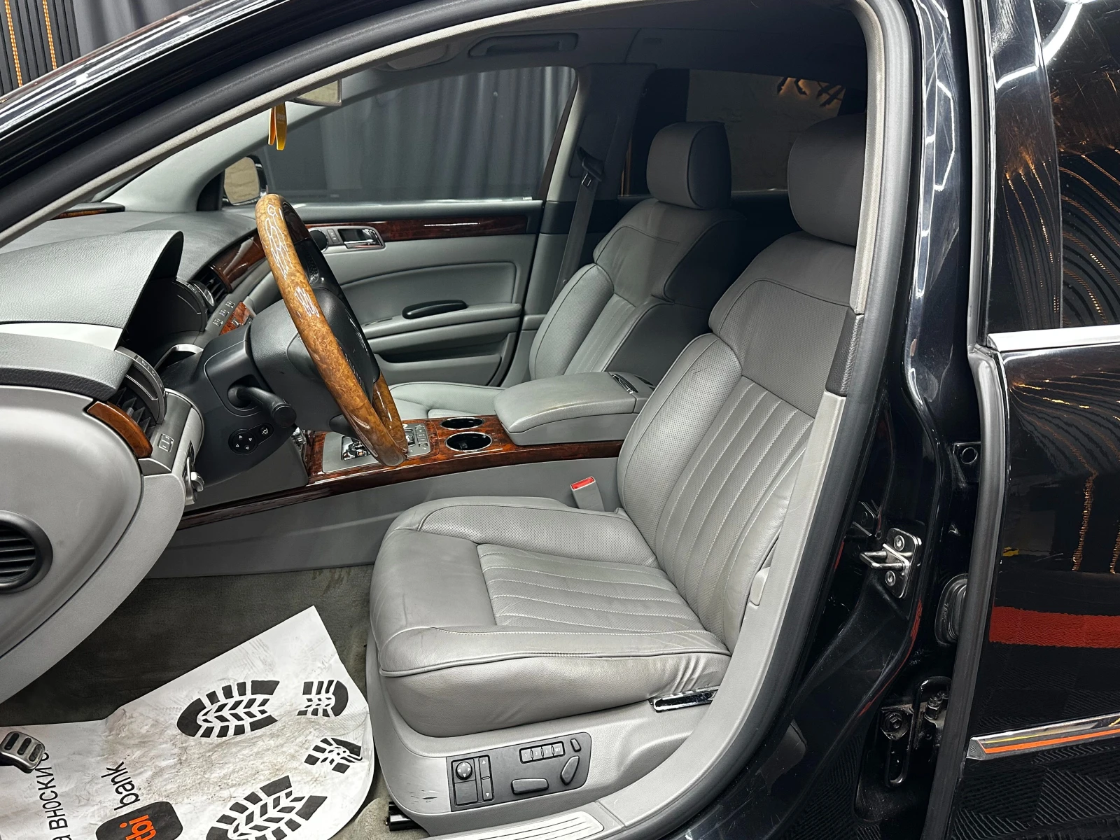 VW Phaeton 3.0tdi/4motion/БАРТЕР/ЛИЗИНГ/КОМЕНТАР, снимка 6 - Автомобили и джипове - 53391625