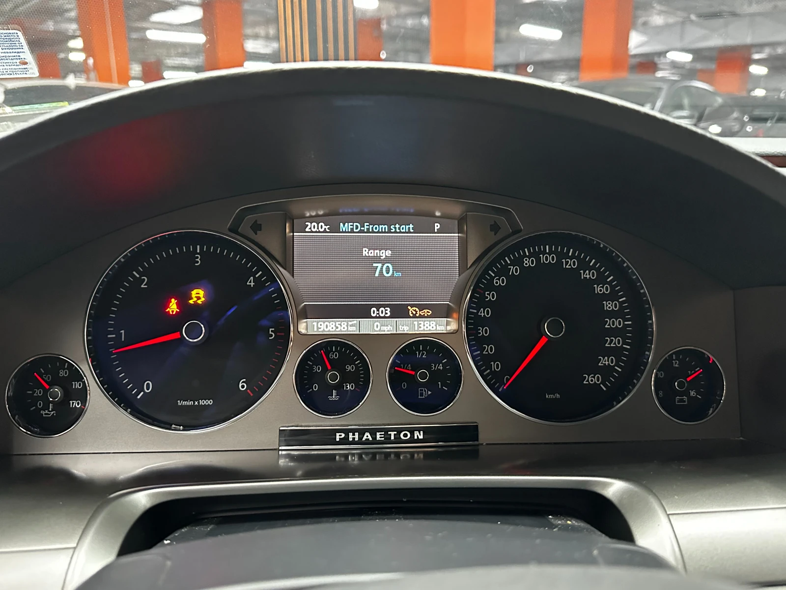 VW Phaeton 3.0tdi/4motion/БАРТЕР/ЛИЗИНГ/КОМЕНТАР, снимка 14 - Автомобили и джипове - 53391625