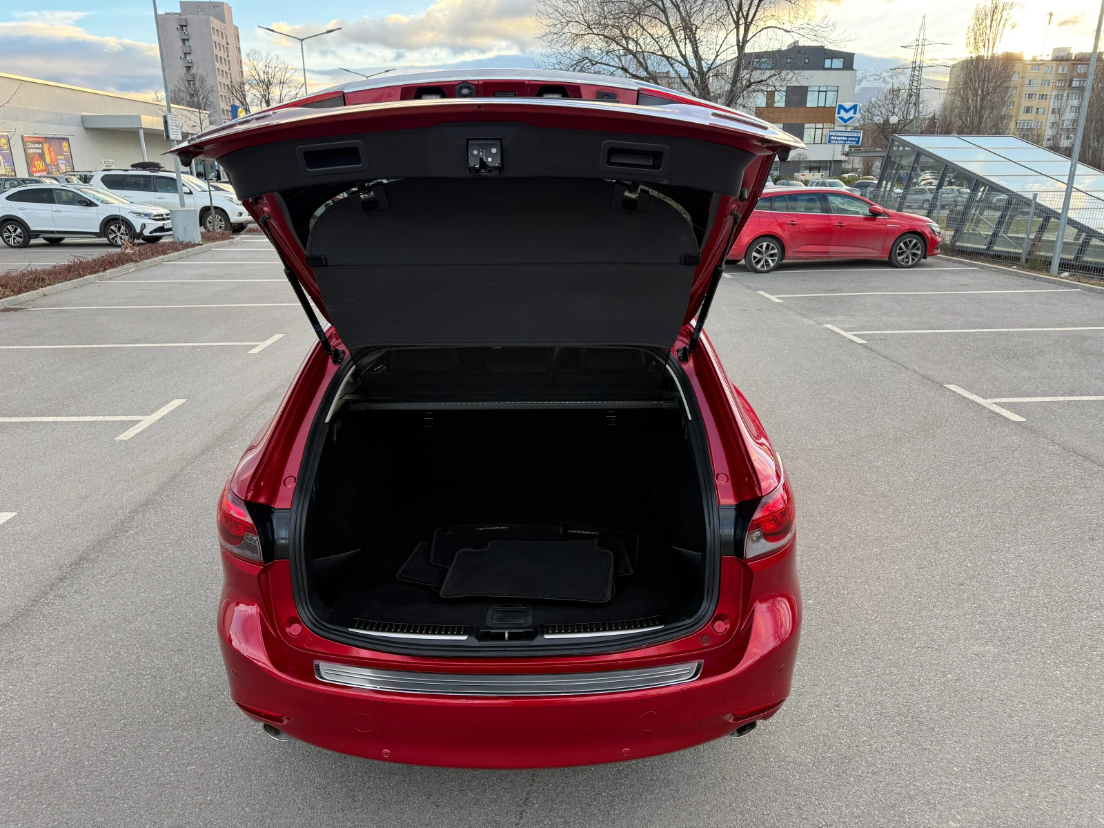 Mazda 6 2.2D* ���������* ������ 360* 184�.�.* FULL*  | Mobile.bg � ����������� 12