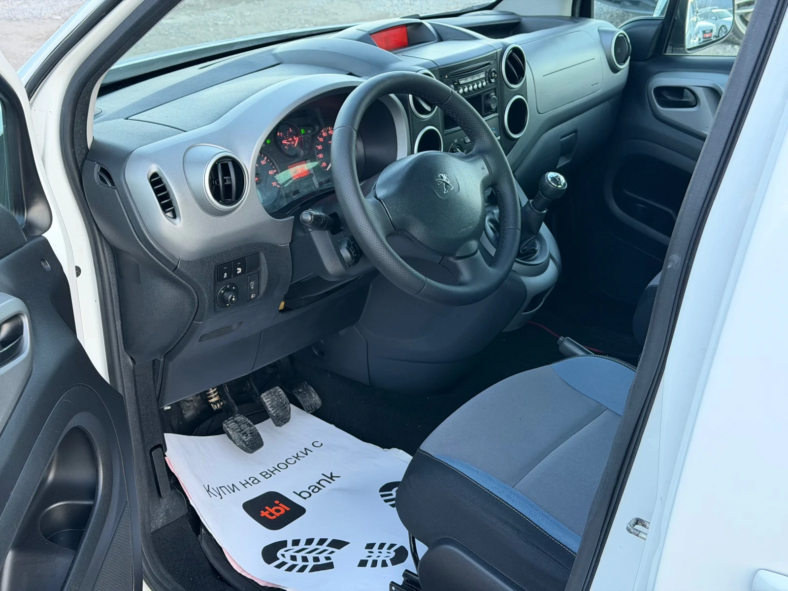 Peugeot Partner 1.6HDi 100к.с * Климатик* * Пътник* * Face-Lift*  - изображение 9