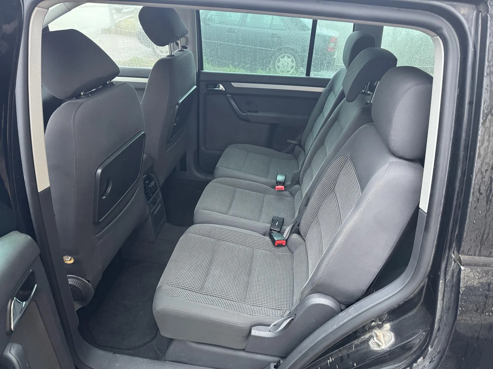 VW Touran 2.0Tdi 140ps., снимка 10 - Автомобили и джипове - 53957419