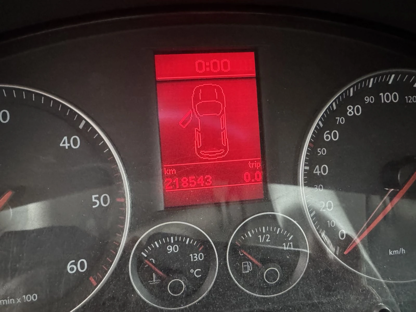 VW Touran 2.0Tdi 140ps., снимка 8 - Автомобили и джипове - 53957419