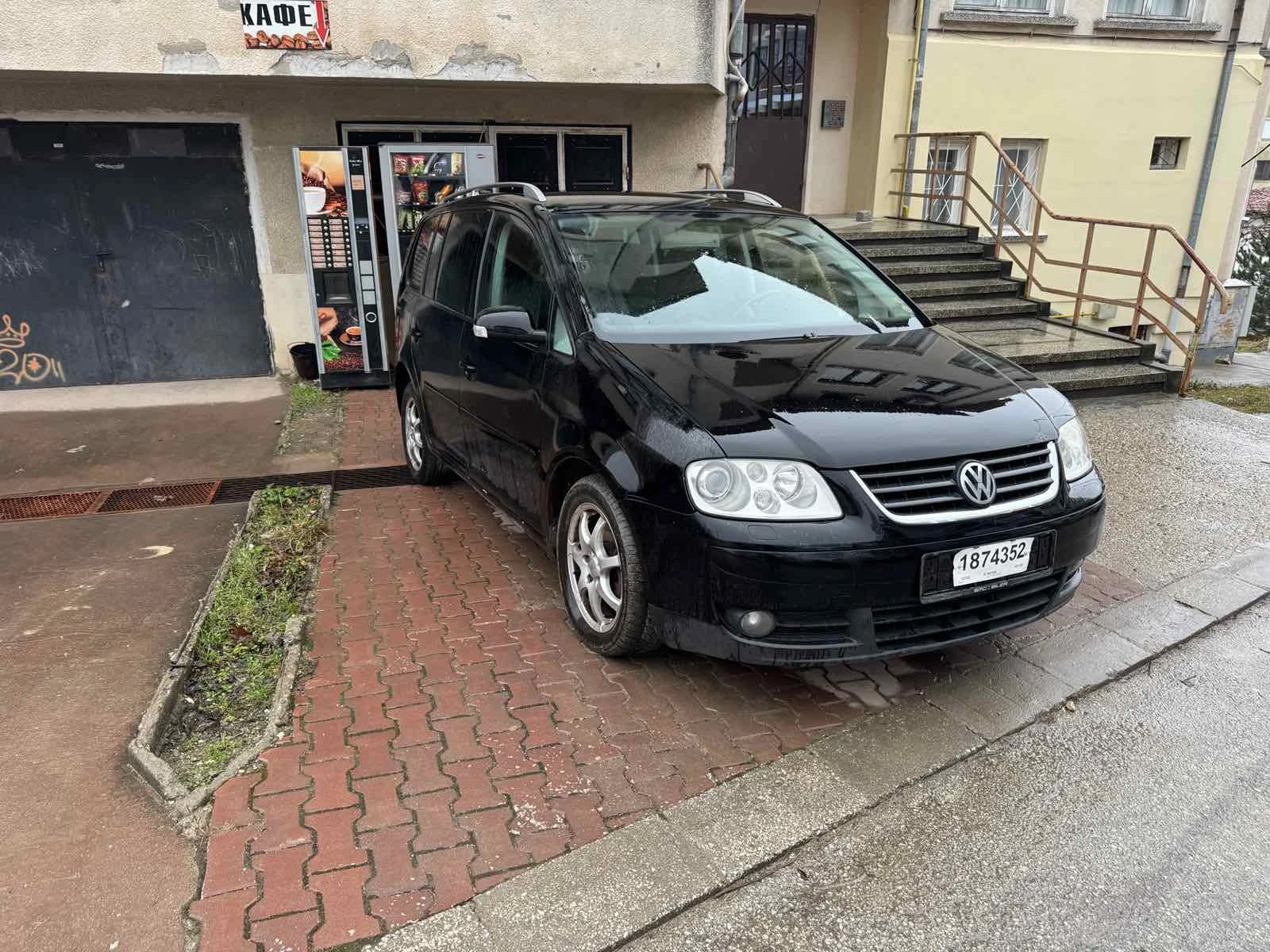 VW Touran 2.0Tdi 140ps., снимка 2 - Автомобили и джипове - 53957419