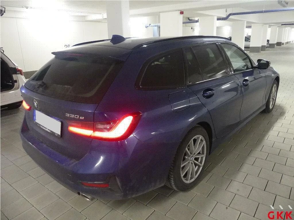 BMW 330, снимка 3 - Автомобили и джипове - 53984180