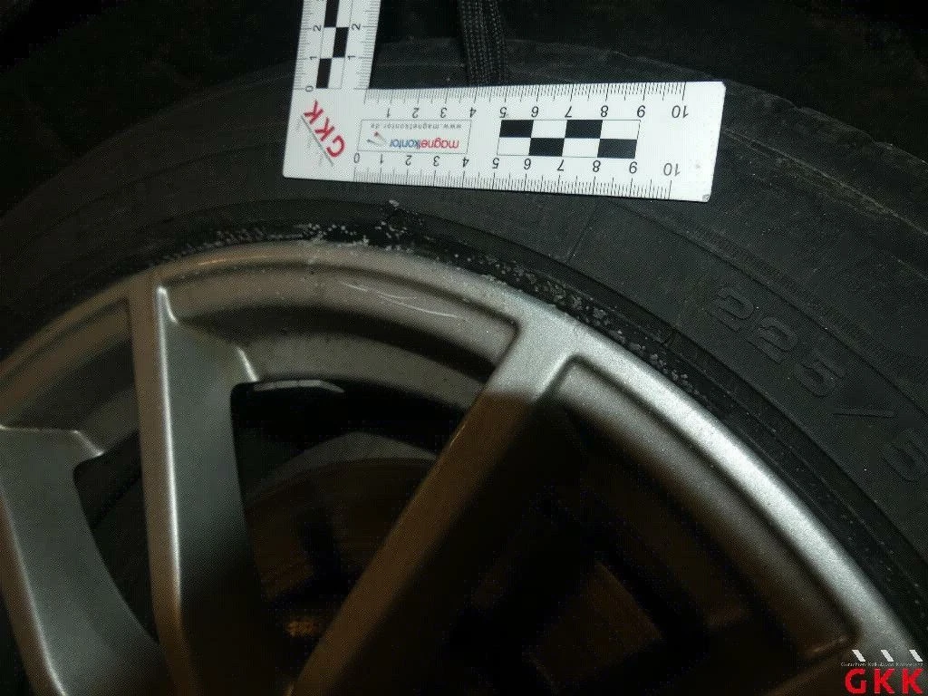 BMW 330, снимка 12 - Автомобили и джипове - 53984180