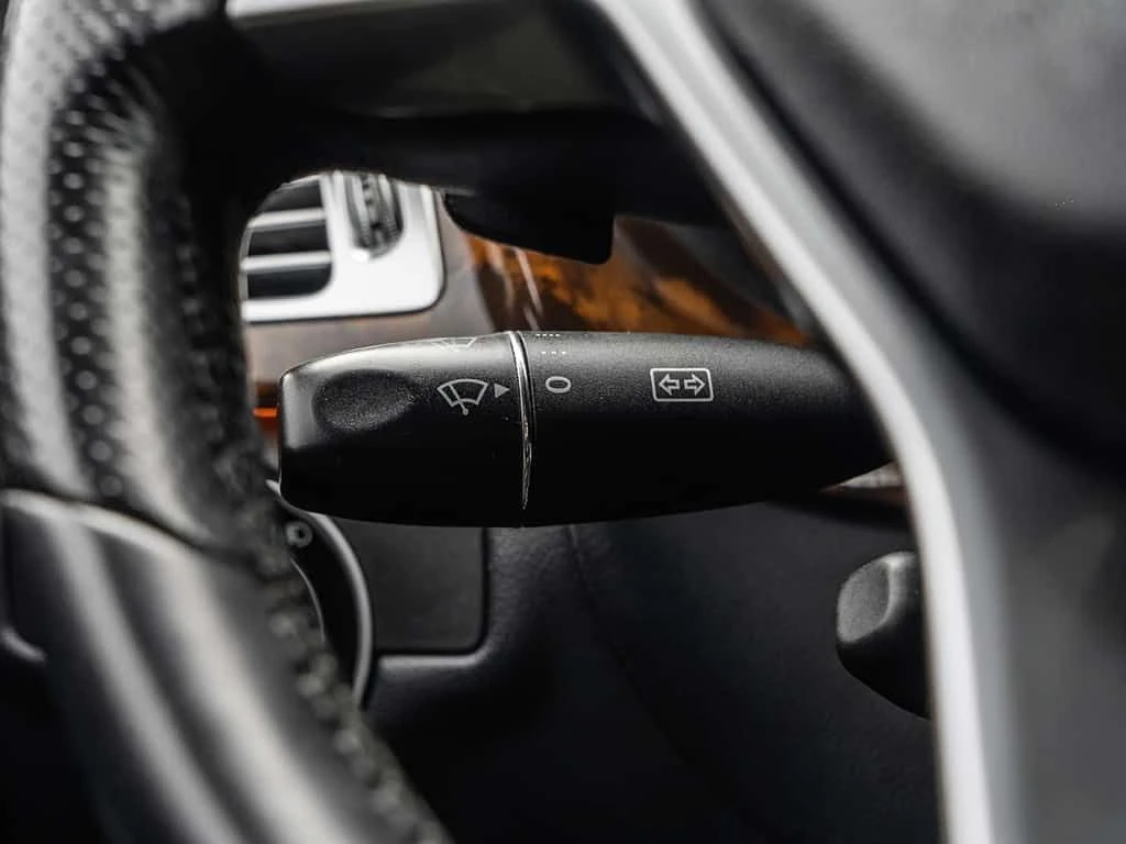 Mercedes-Benz CLS 550 4MATIC/ОБДУХВАНЕ/HARMAN KARDON/ШИБИДАХ, снимка 13 - Автомобили и джипове - 53986239